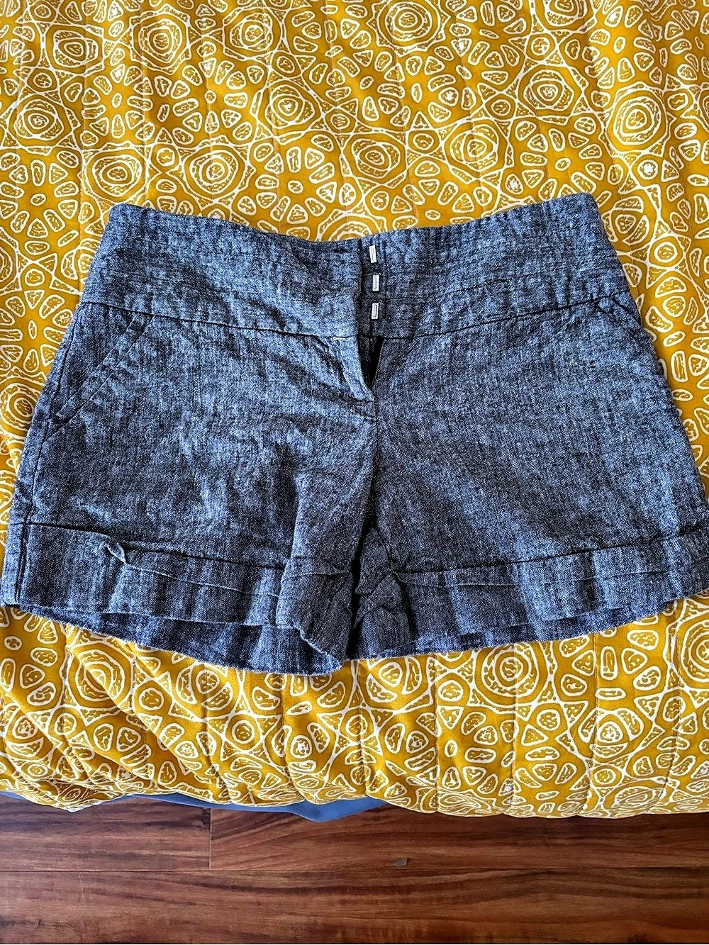 Tracy Evans Gray Denim Shorts Like New